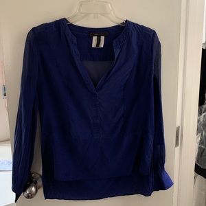 BCBG office top